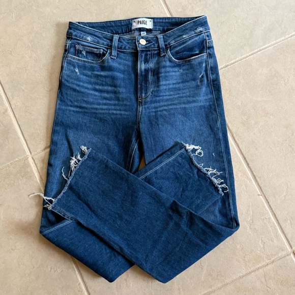 PAIGE Hoxton Slim Midrise Transcend Crop Jeans in Acoustic Distressed Wash - Picture 3 of 11